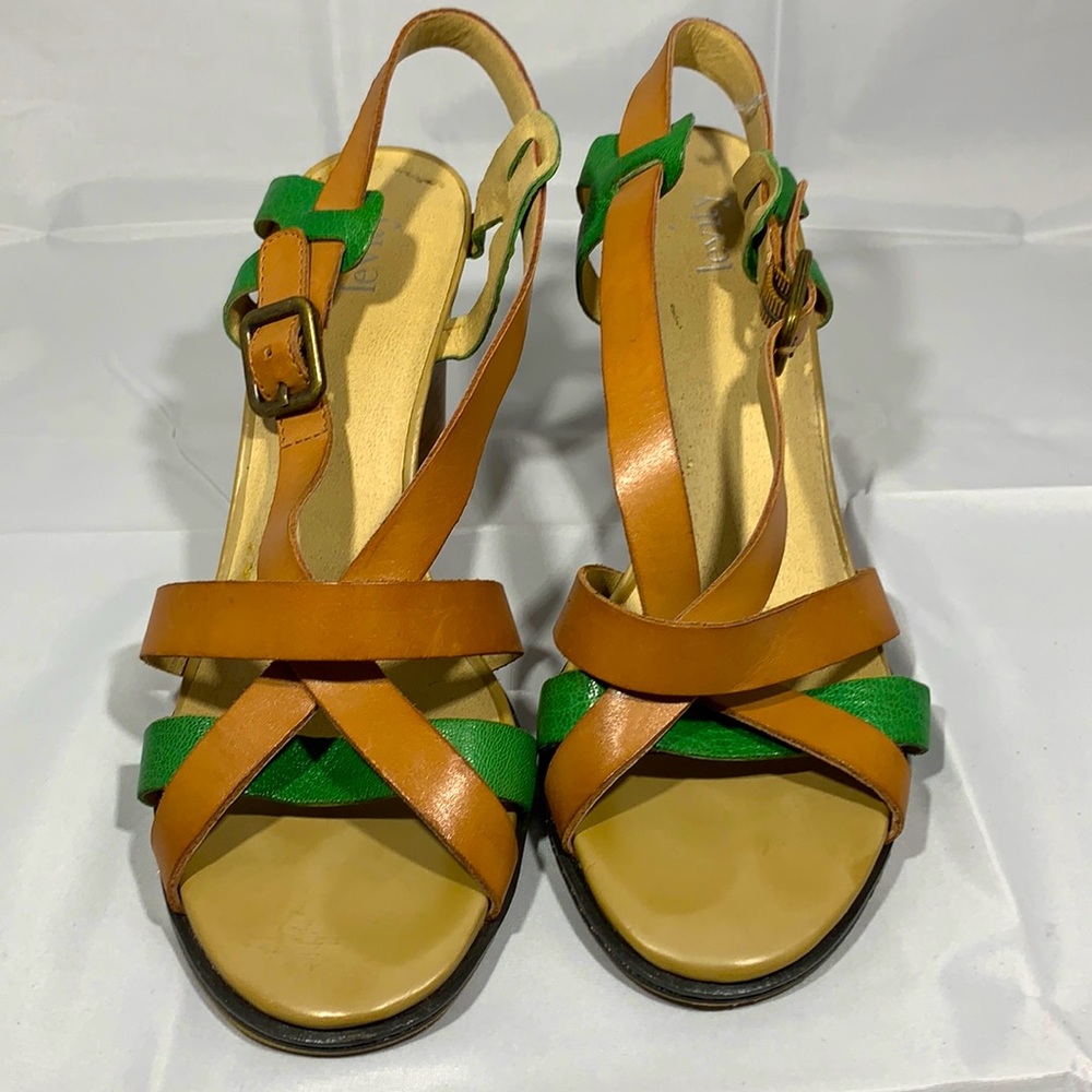 Levity brown and green leather heels size 8.5